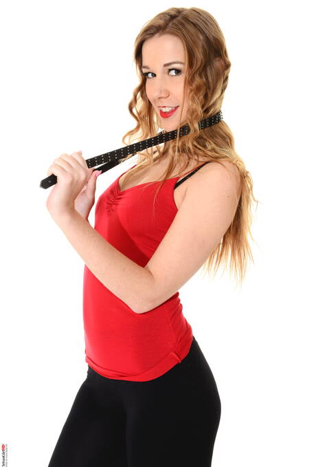 iStripper invite you to explore a xxx photos with Alexis Crystal unveiling superb body